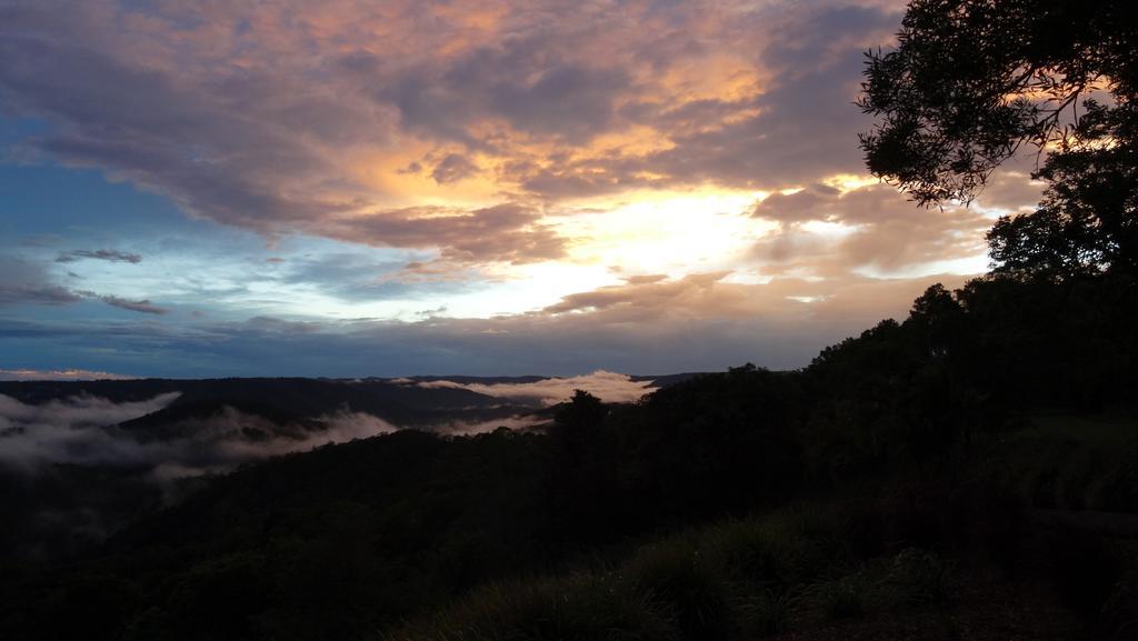 Maleny Luxury Cottages Экстерьер фото