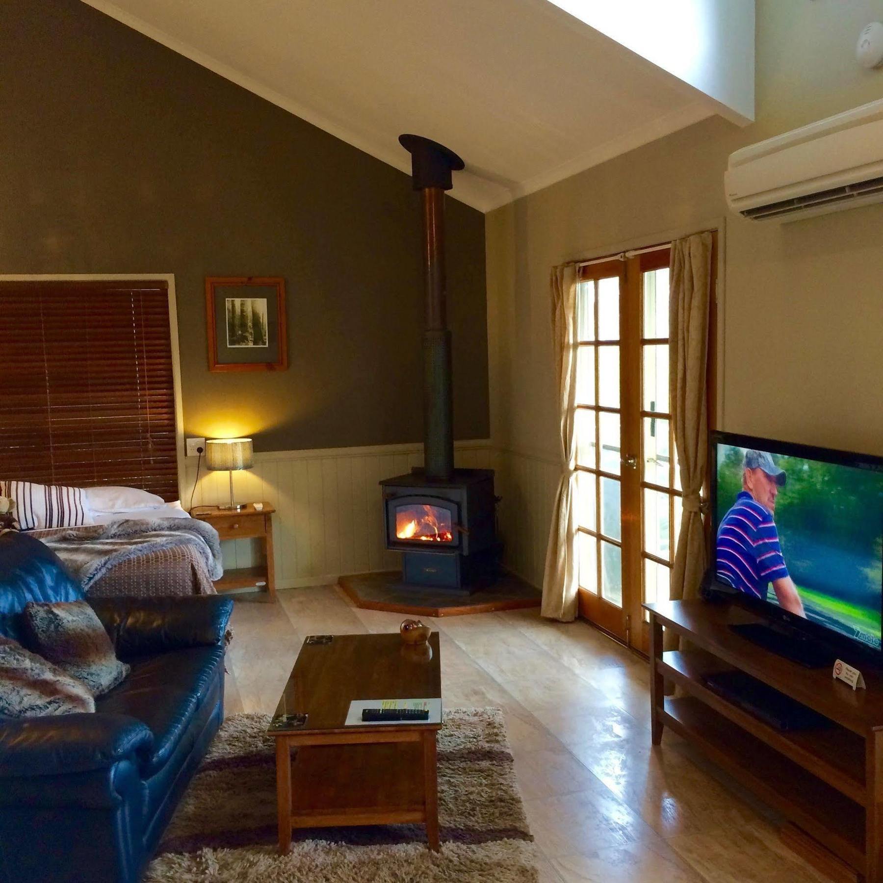 Maleny Luxury Cottages Экстерьер фото